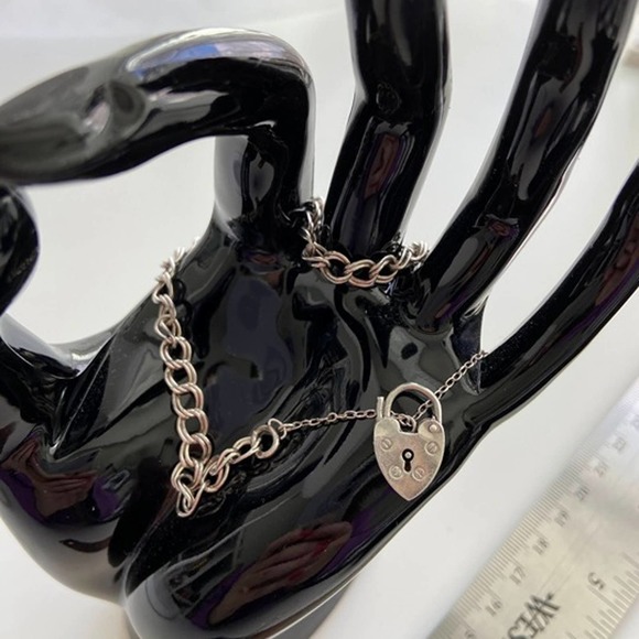 Vintage Sterling Silver Heart Clasp Lock Padlock Charm Bracelet LOCKET - Picture 7 of 8